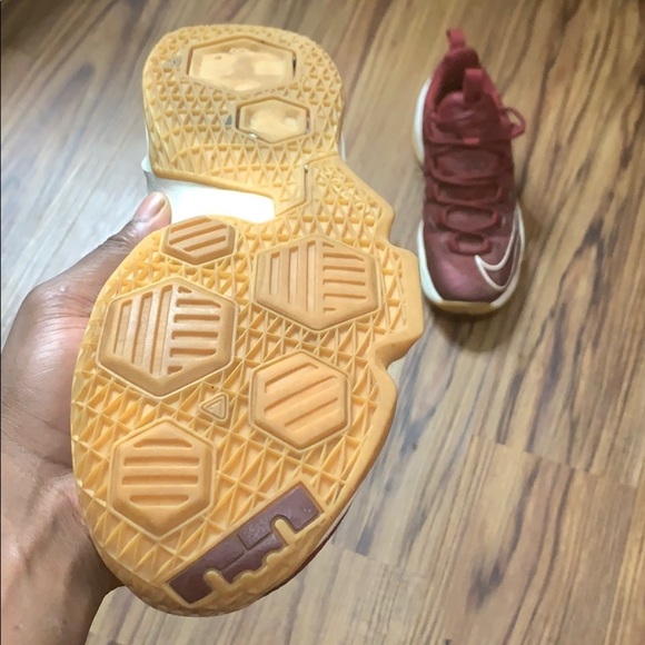 Nike Lebron 13 Low CAVS Men Sneakers main image 7